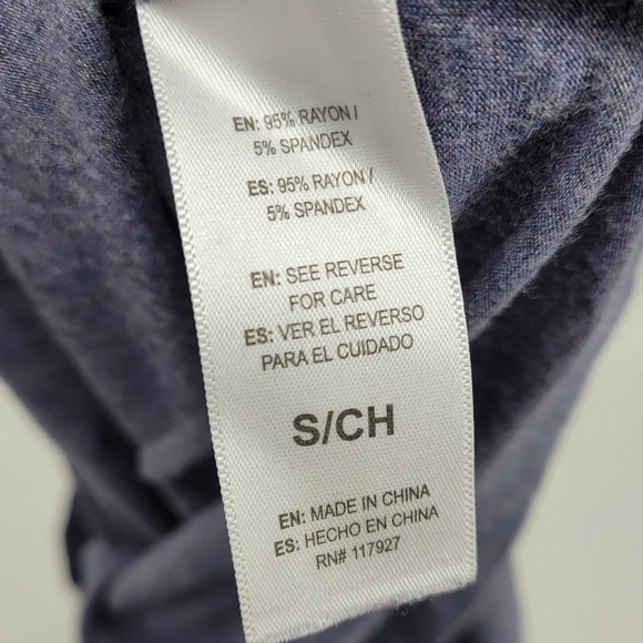 Women’s Gaiam Grey Shirt “ Less Mondays More Yoga ” Size S - Picture 10 of 11